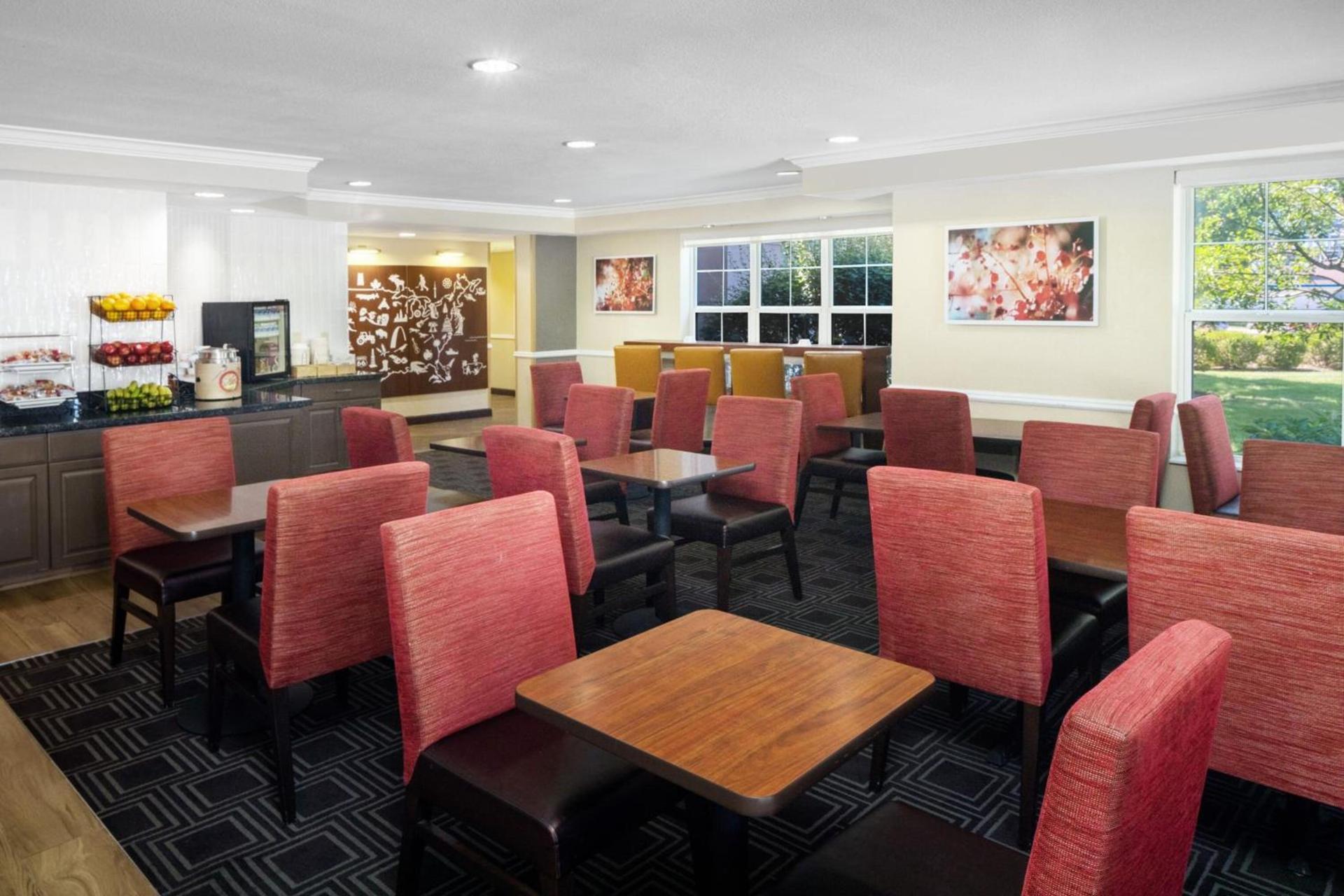 TownePlace Suites by Marriott Springfield photo 21