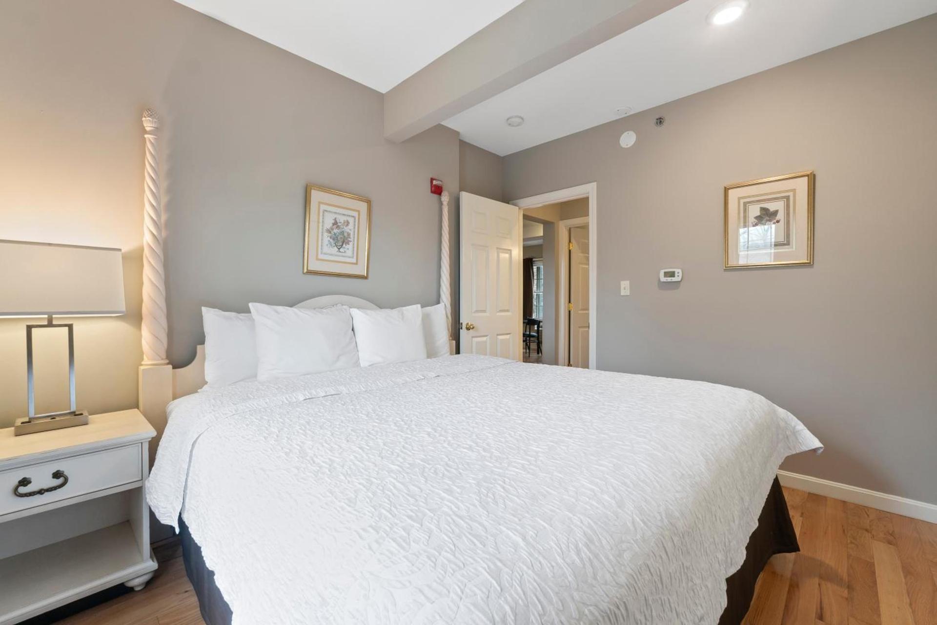 Sea Rose Suites photo 45
