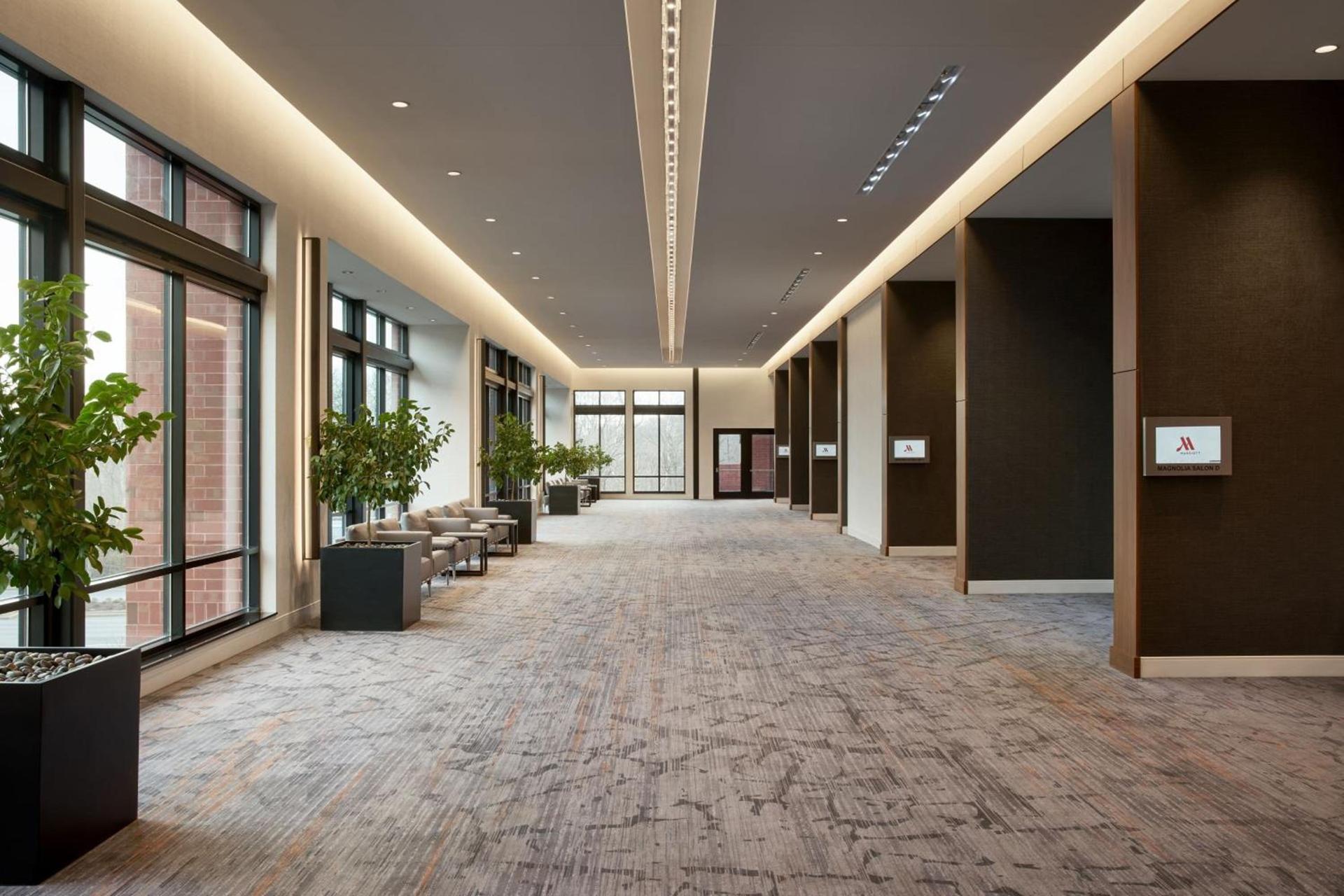 Marriott Owings Mills Metro Centre photo 53