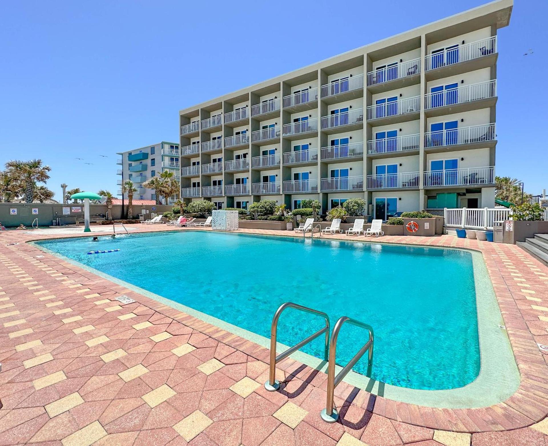 Boardwalk Inn and Suites photo 3