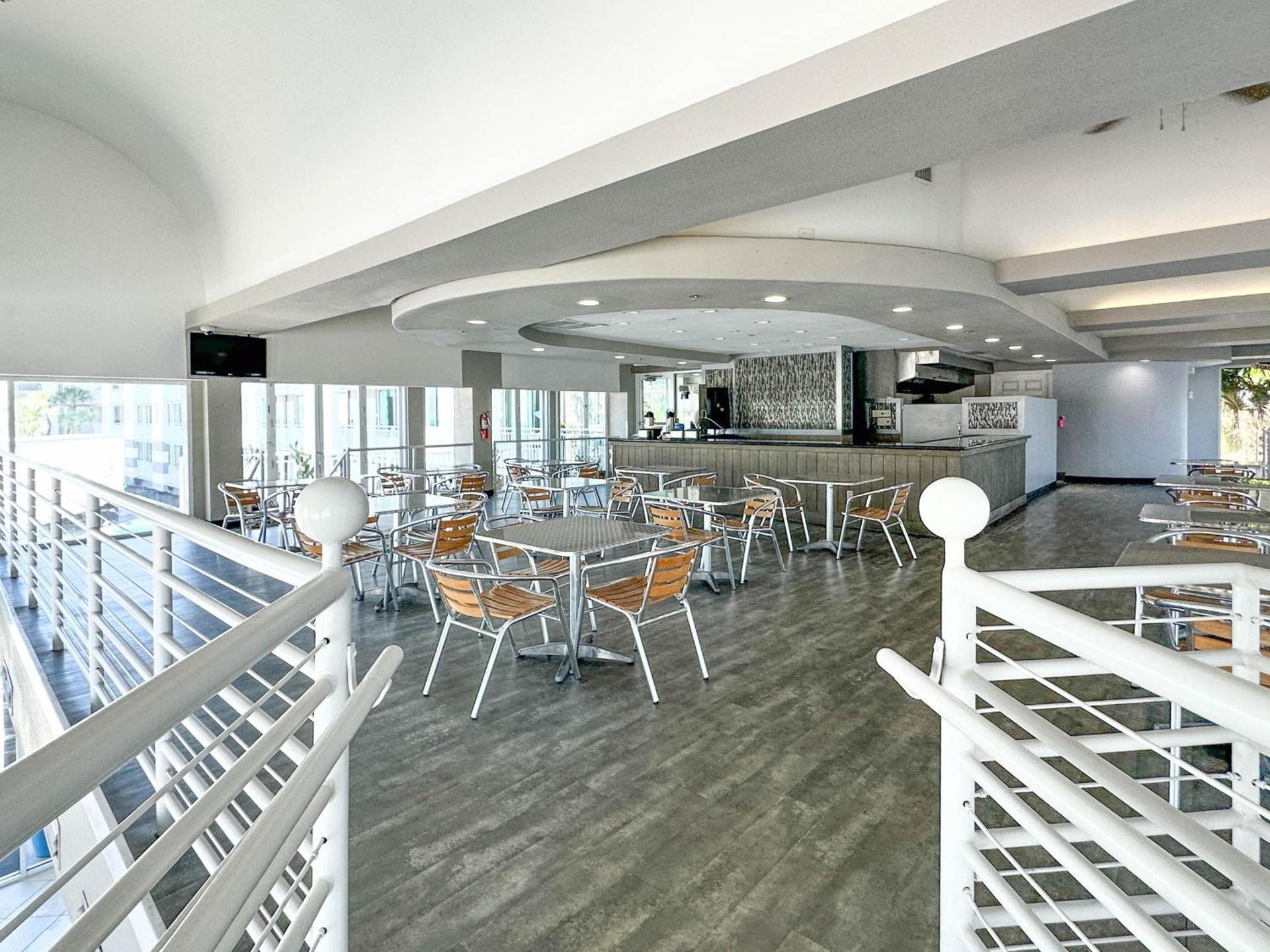 Boardwalk Inn and Suites photo 9