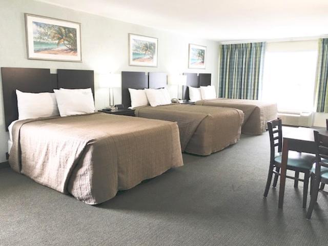 Ocean Plaza Motel photo 27