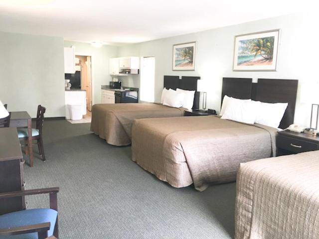 Ocean Plaza Motel photo 26