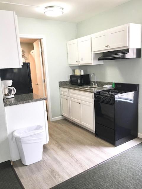 Ocean Plaza Motel photo 25