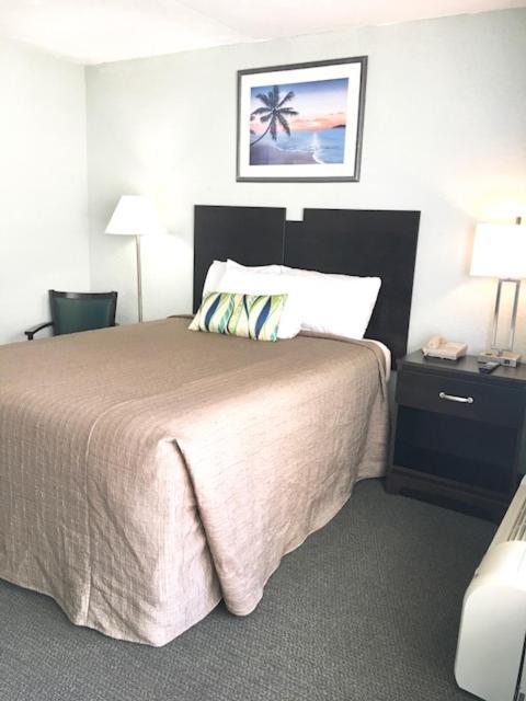 Ocean Plaza Motel photo 20