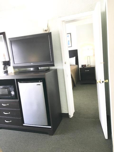 Ocean Plaza Motel photo 19