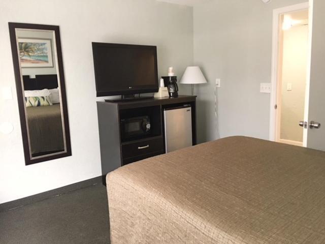 Ocean Plaza Motel photo 5