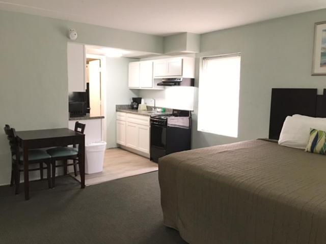Ocean Plaza Motel photo 15