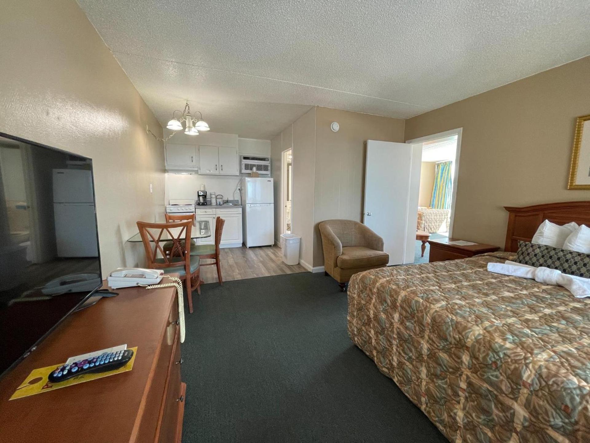 Oceanfront Viking Motel photo 10