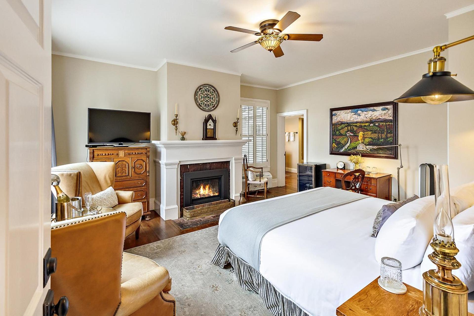 McCully House Inn photo 6