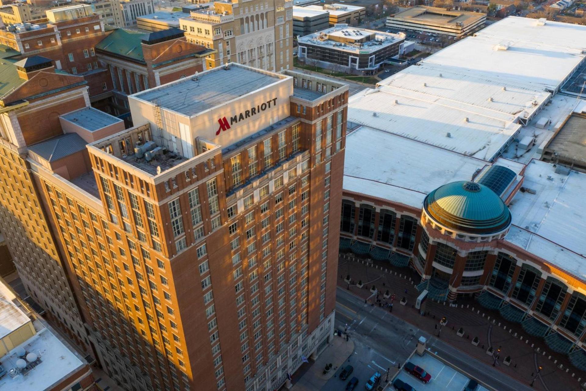Marriott St. Louis Grand photo 1