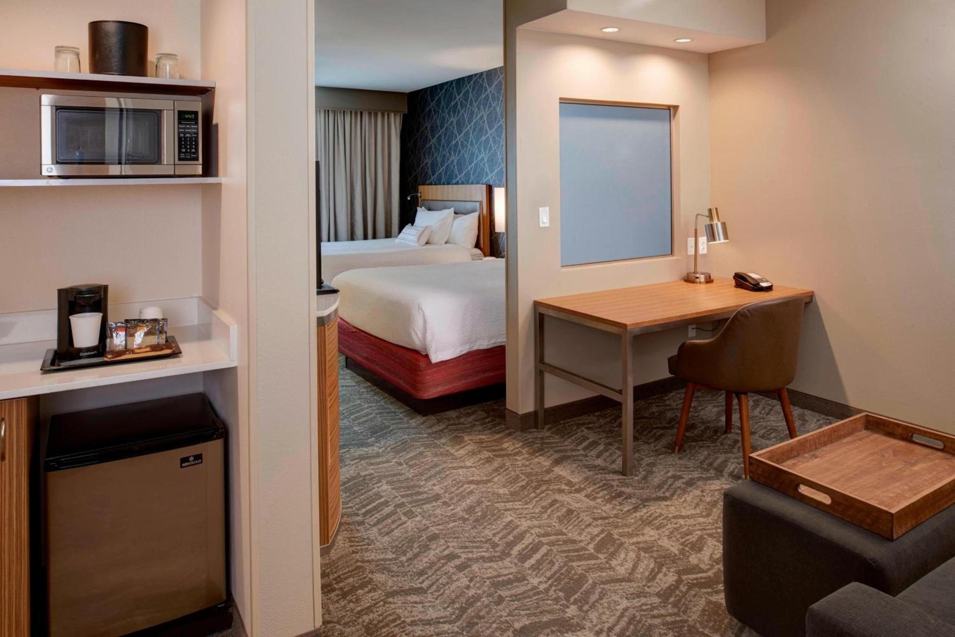 SpringHill Suites St. Louis Brentwood photo 7