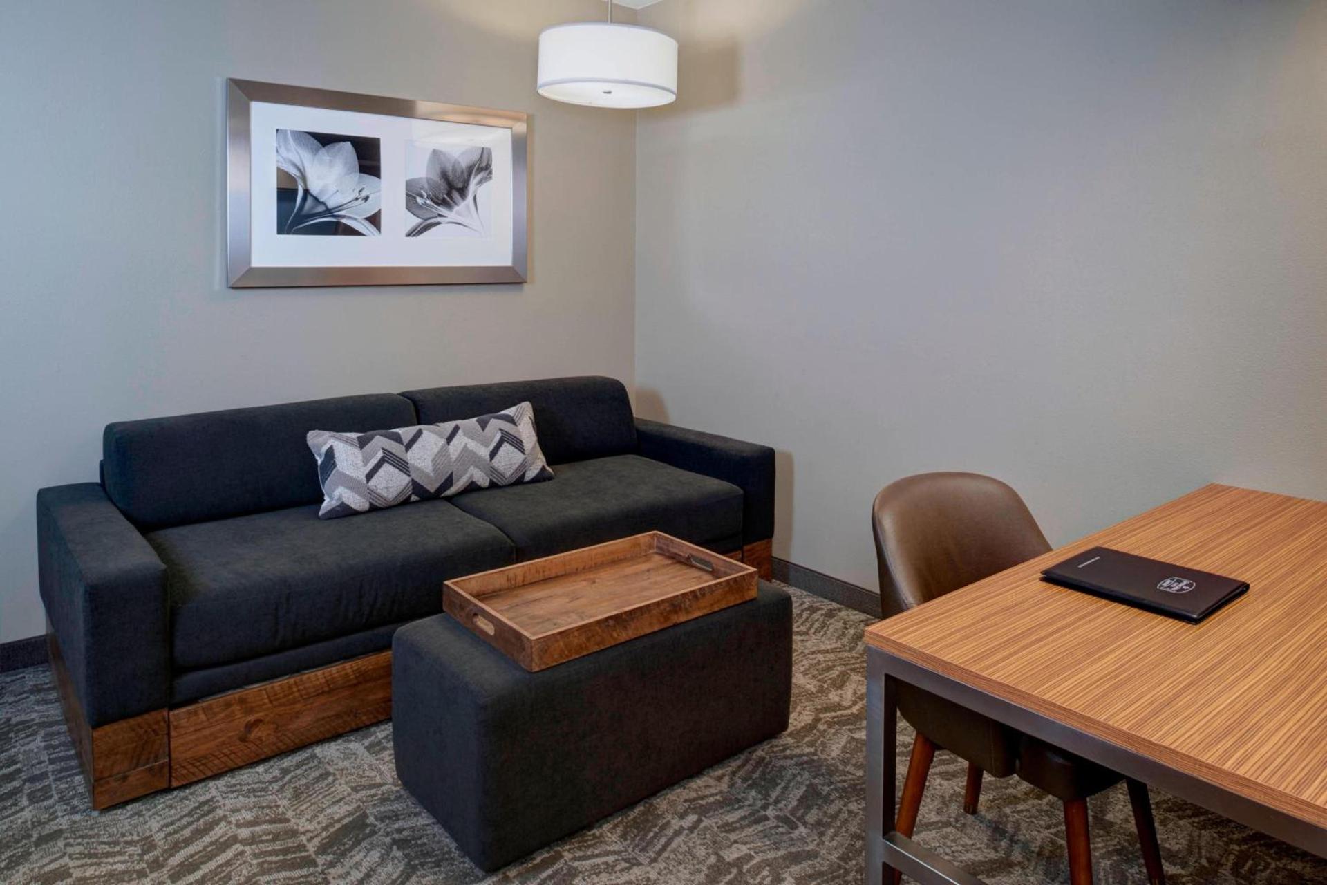 SpringHill Suites St. Louis Brentwood photo 9