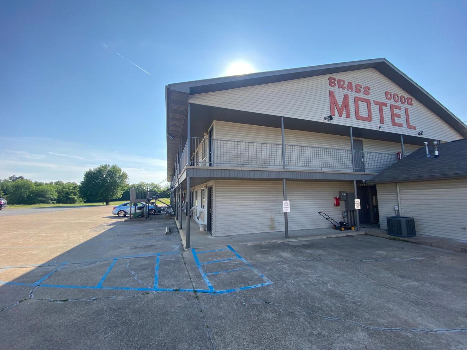 Brass Door Motel photo 22