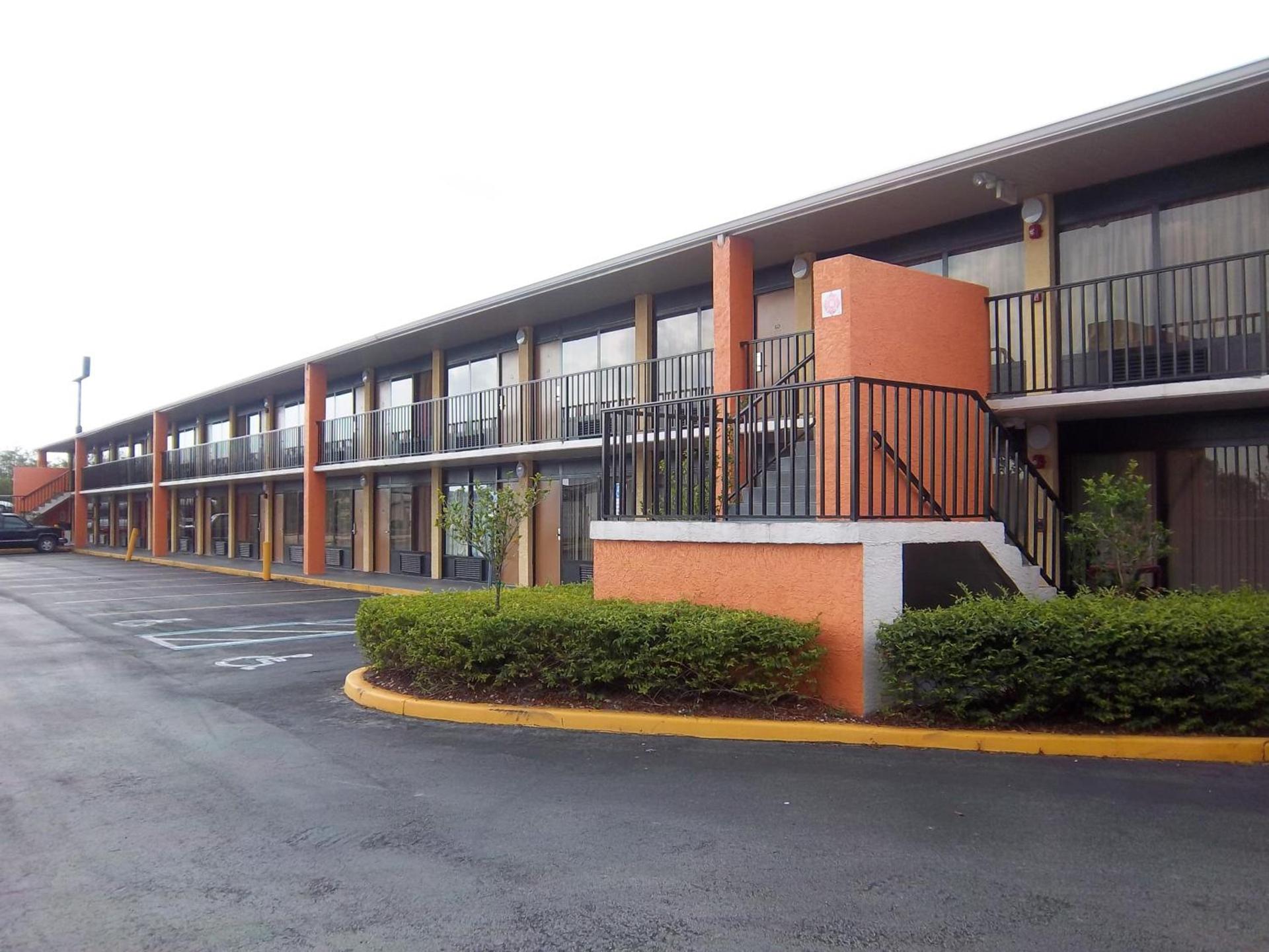 Americas Best Value Inn Florida Turnpike & I-95 photo 5