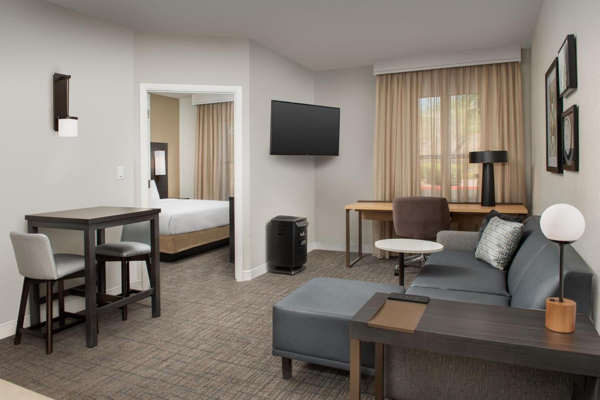 Residence Inn by Marriott Phoenix Airport photo 11