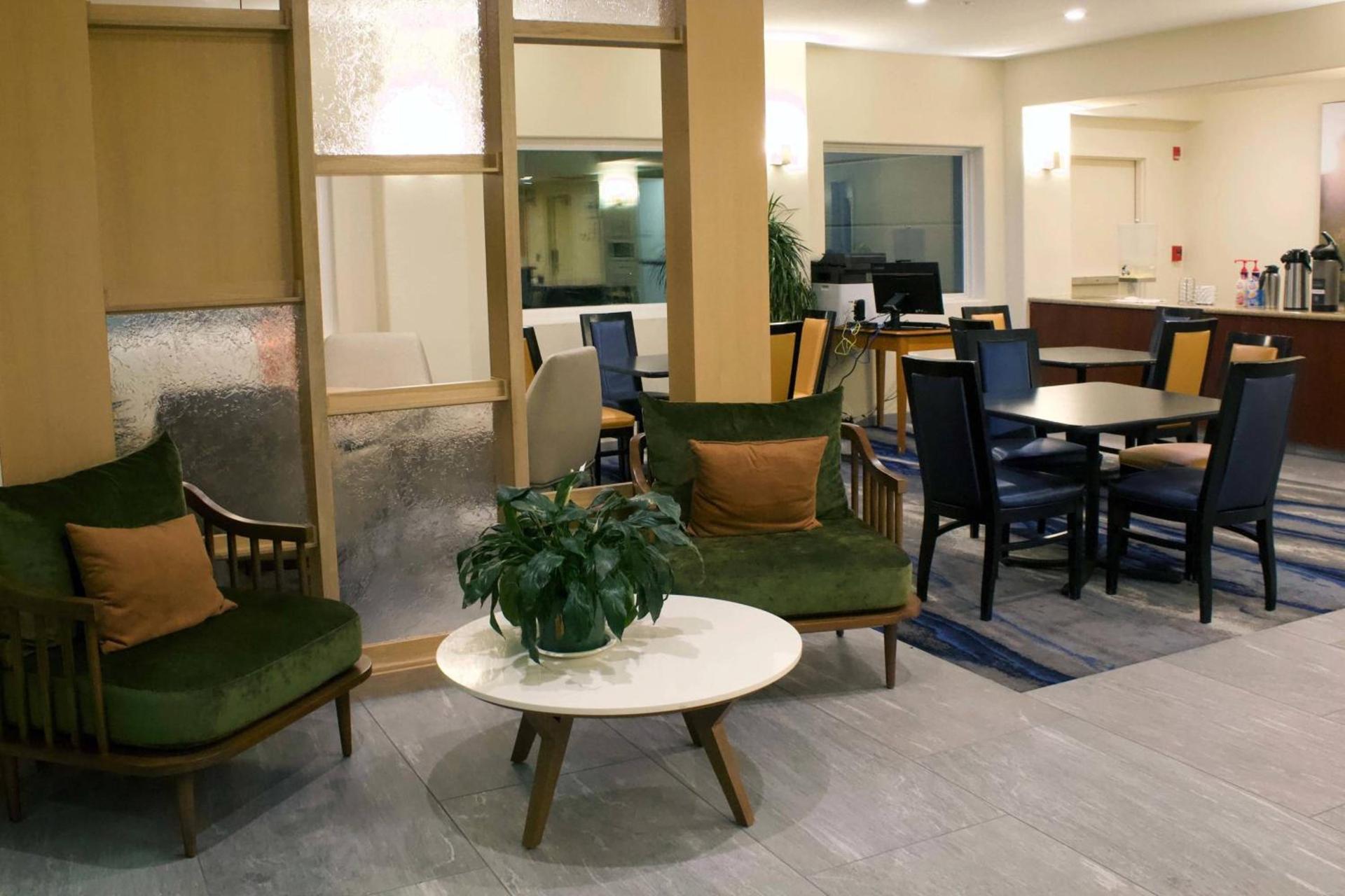 Fairfield Inn & Suites by Marriott San Francisco San Carlos photo 2