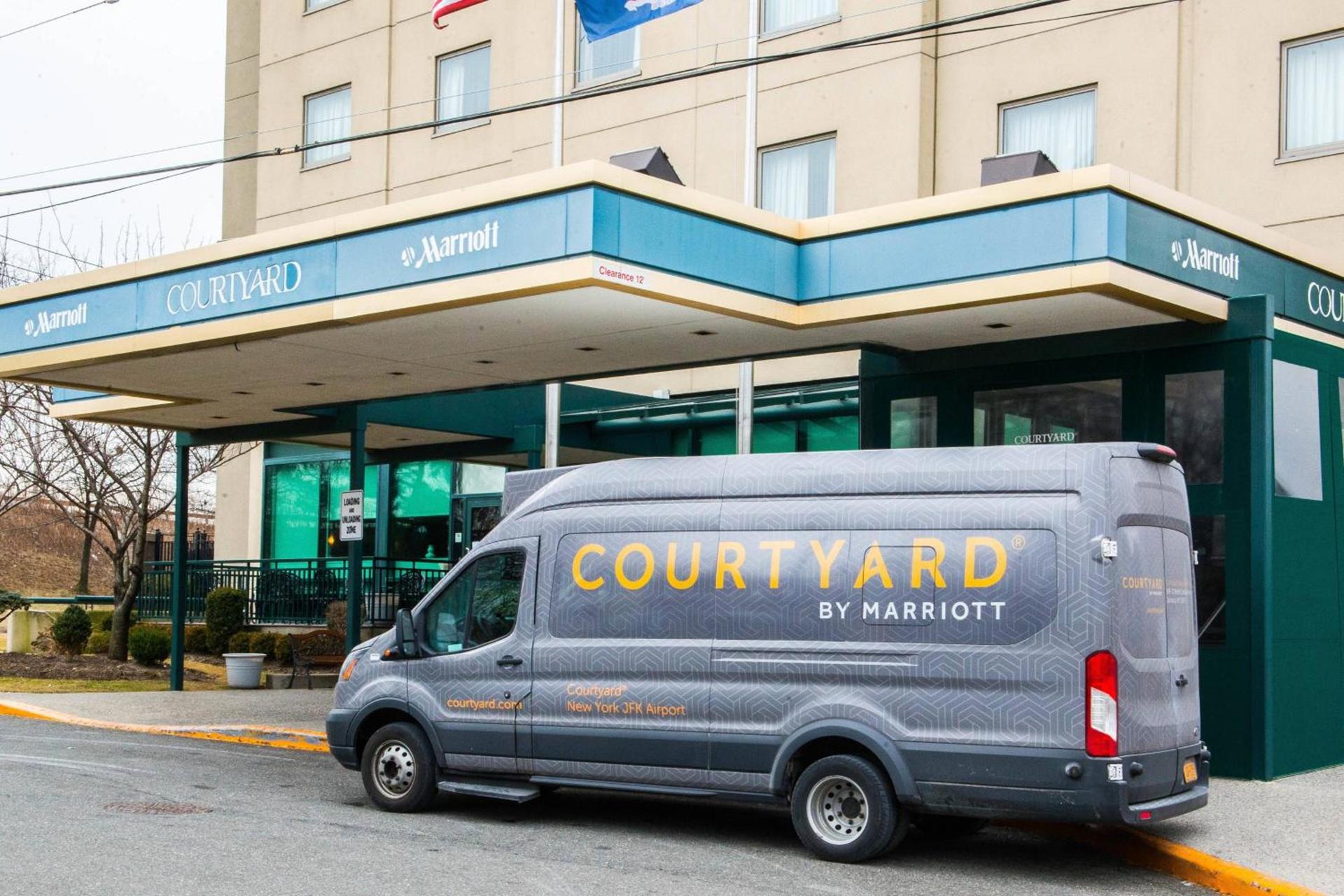 Courtyard by Marriott New York JFK Airport photo 21