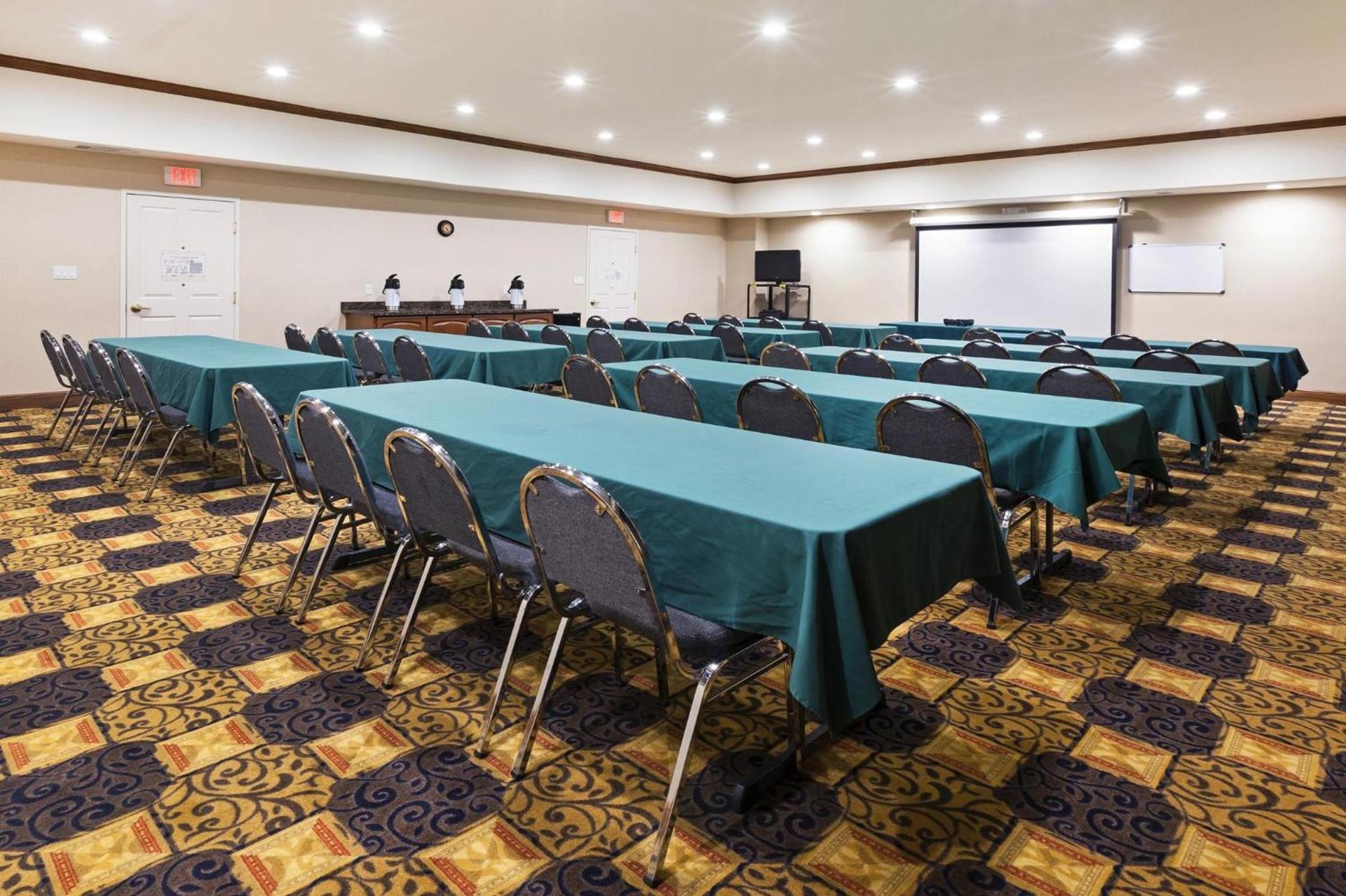 Holiday Inn Express Hotel & Suites Kilgore North by IHG photo 23