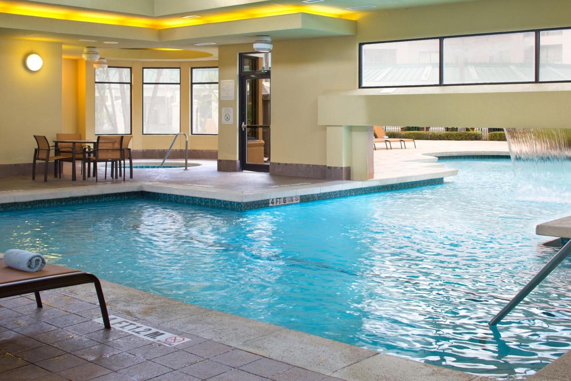 Courtyard by Marriott Orlando Lake Buena Vista in the Marriott Village photo 42