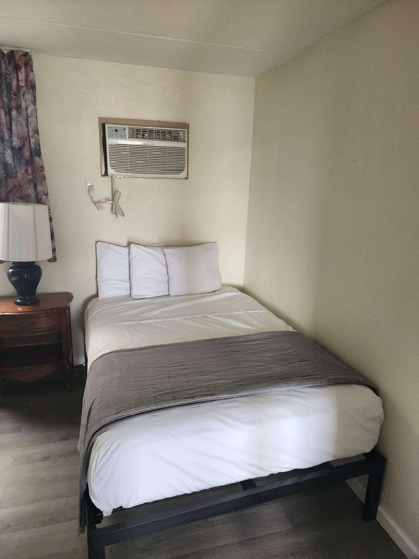 Yankee Clipper Resort Motel photo 23