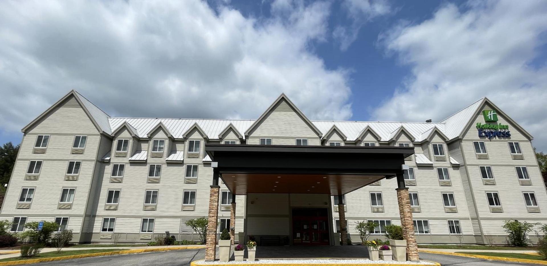 Holiday Inn Express & Suites - Lincoln East - White Mountains by IHG photo 55
