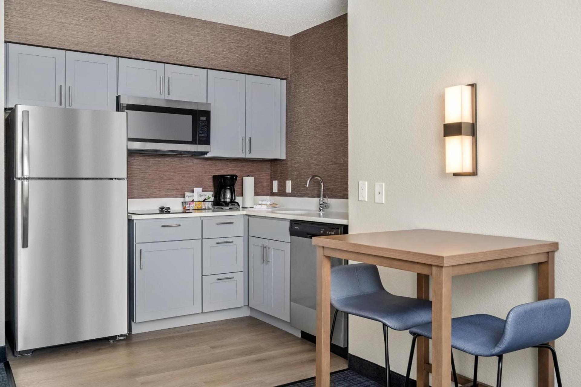 Residence Inn by Marriott Chicago Naperville/Warrenville photo 35