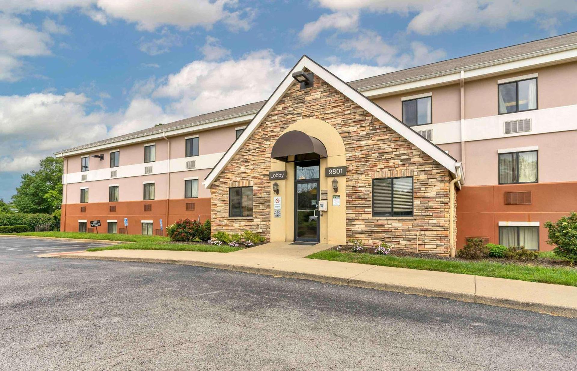 Suburban Studios Louisville East photo 23