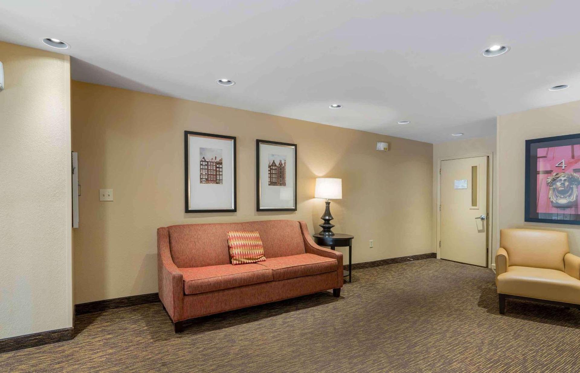 Suburban Studios Louisville East photo 27