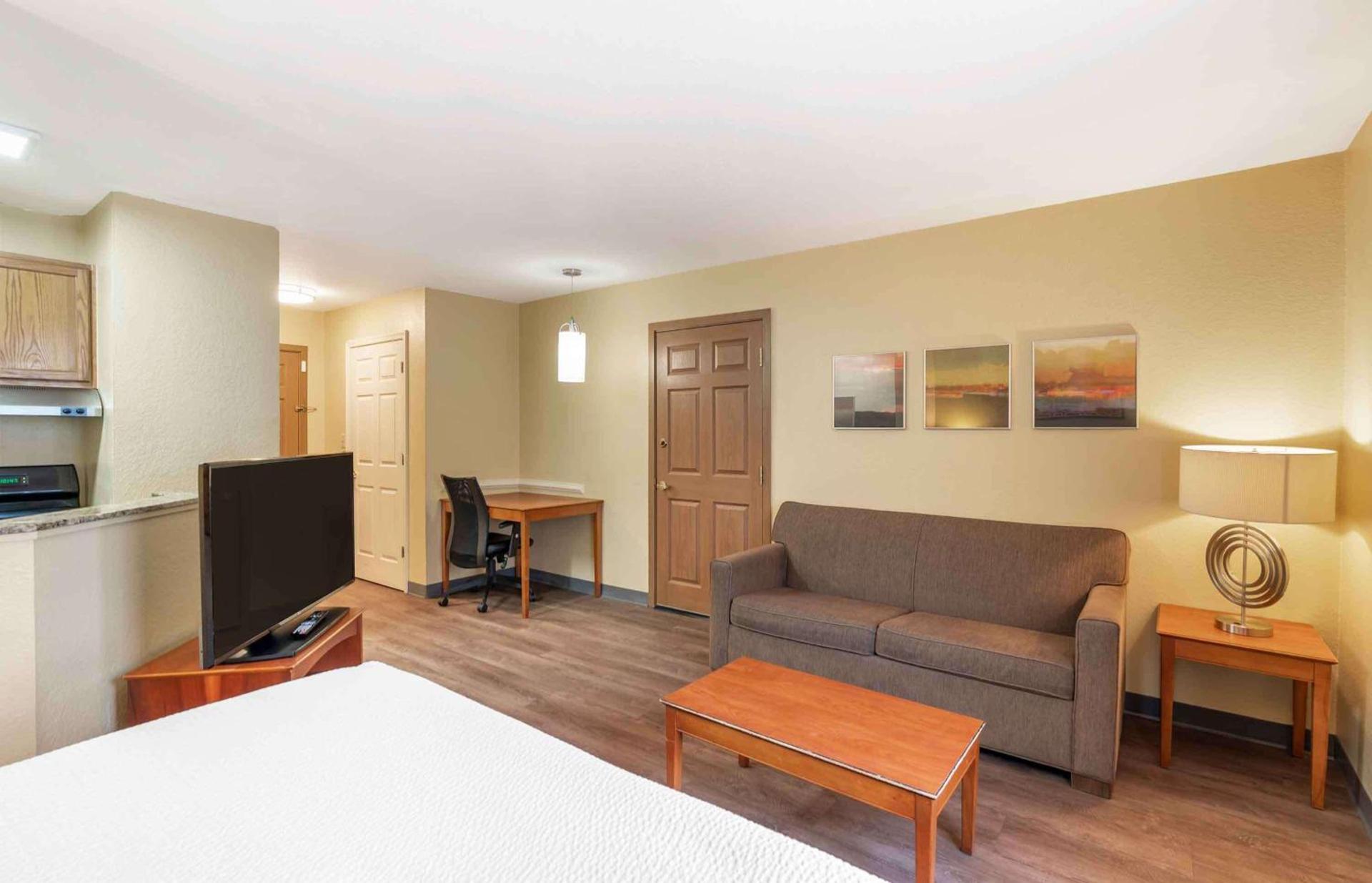 Extended Stay America Suites - Norfolk - Virginia Beach photo 19