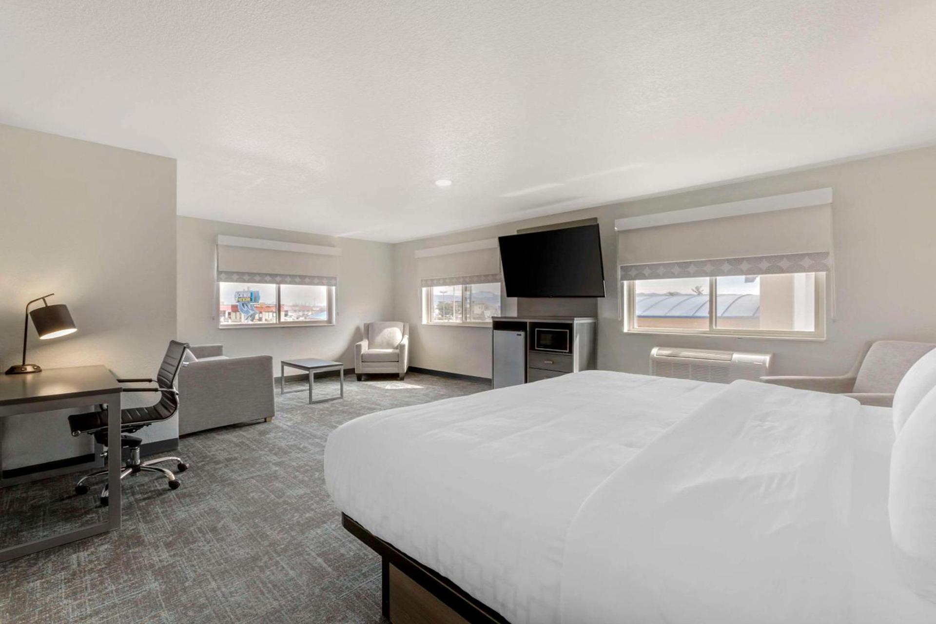Clarion Pointe Prescott Valley photo 21