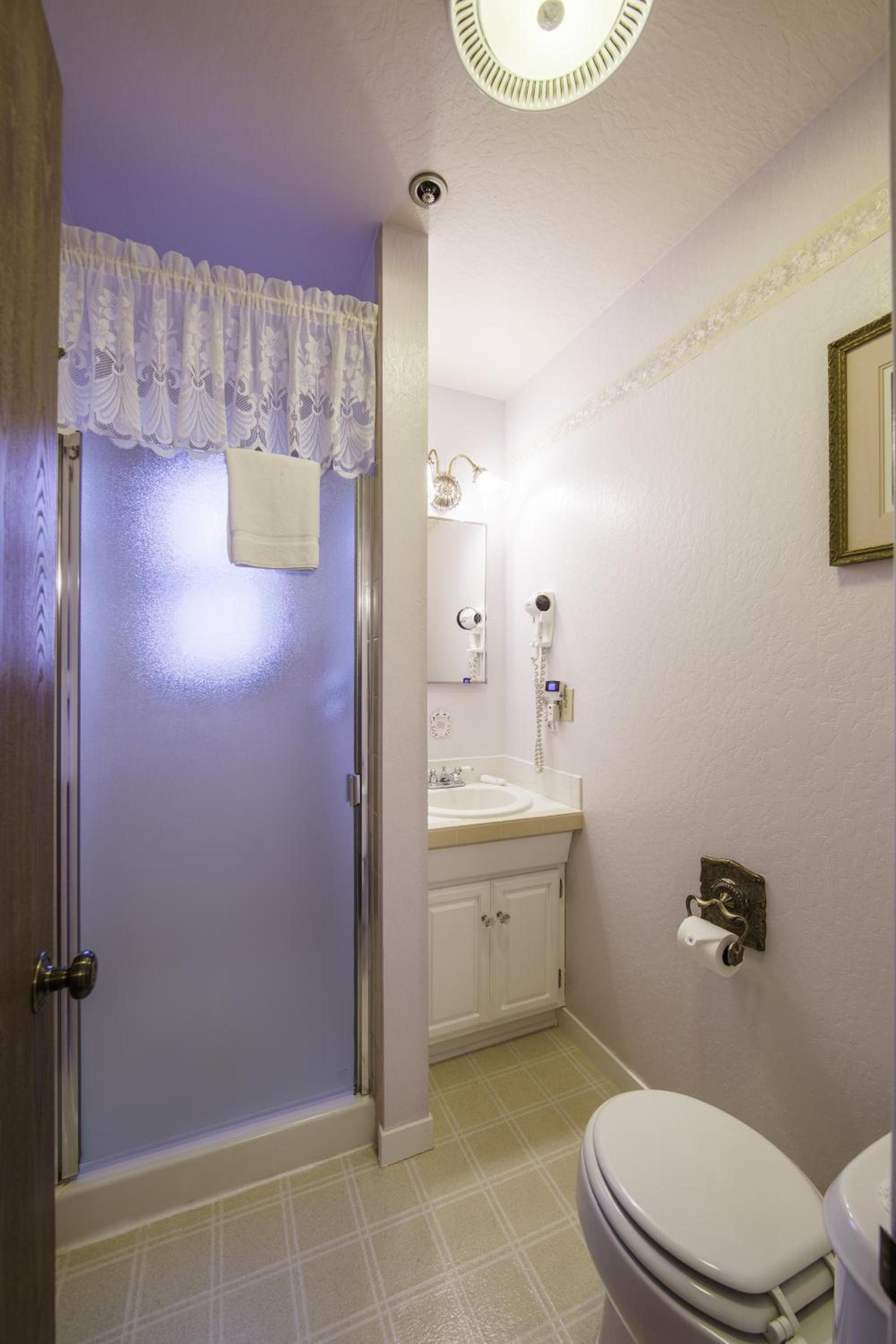 Historic Cary House Hotel photo 18