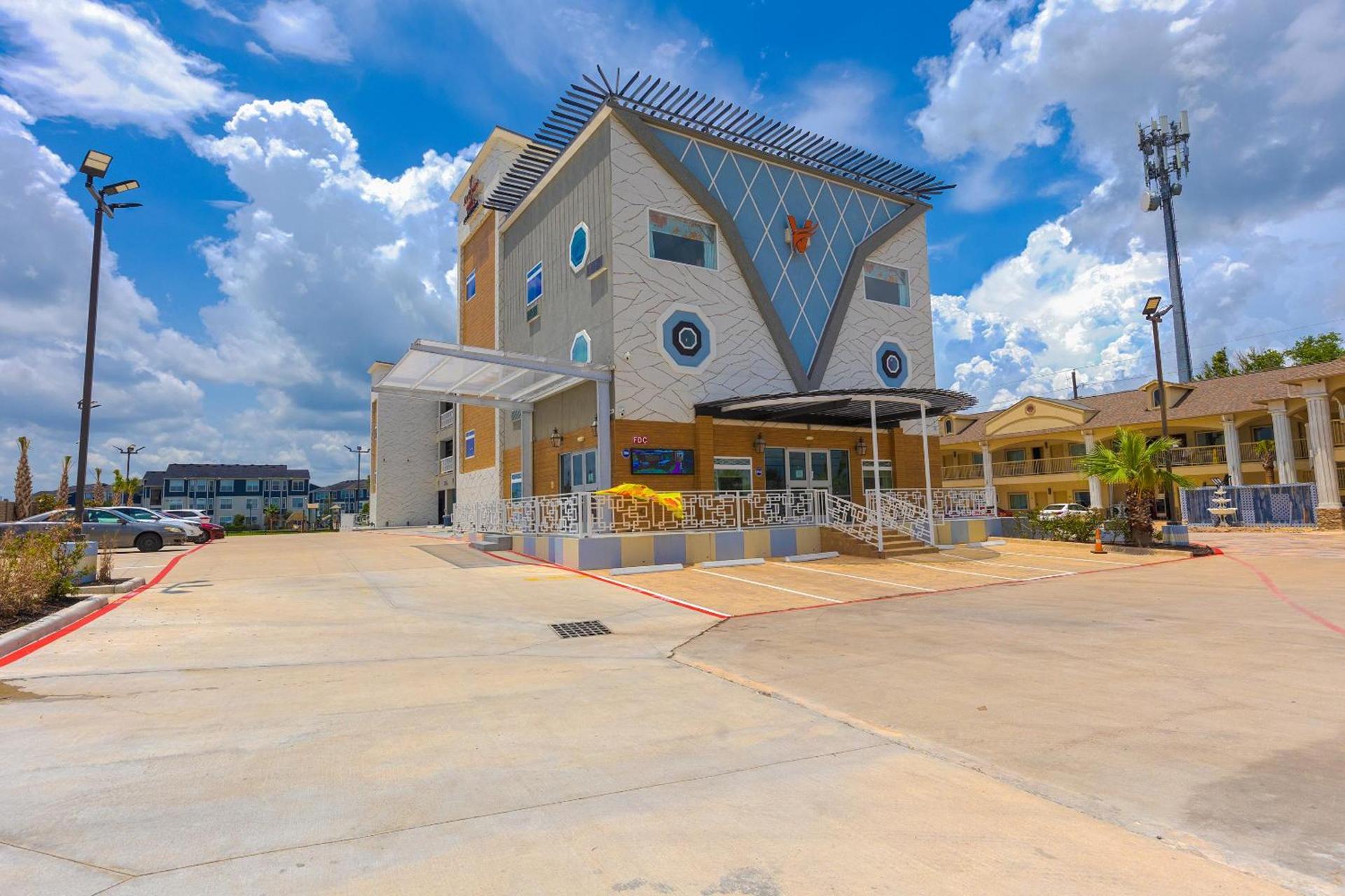 La Vyoma Villas, Westpark Hwy 6 photo 1