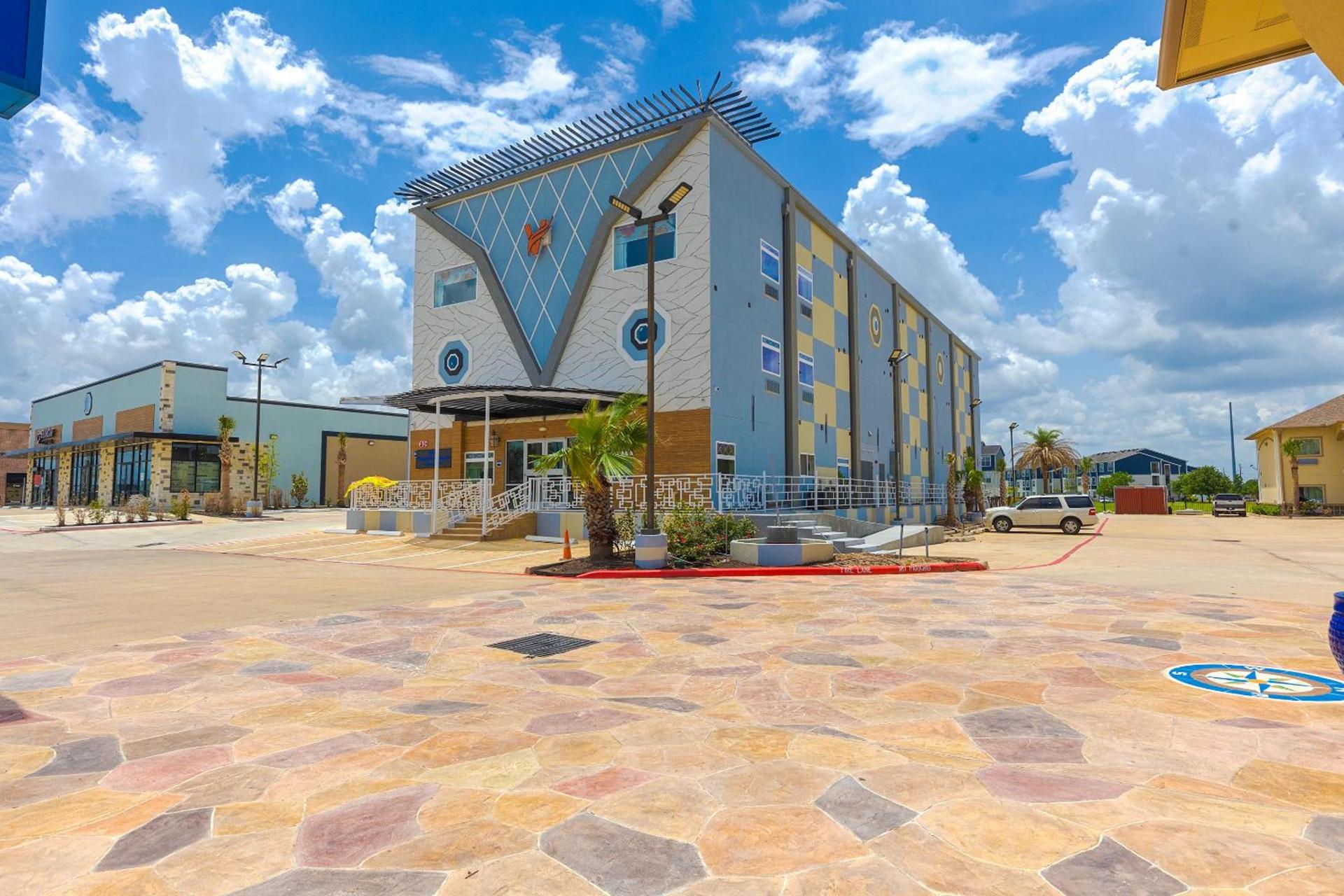 La Vyoma Villas, Westpark Hwy 6 photo 11