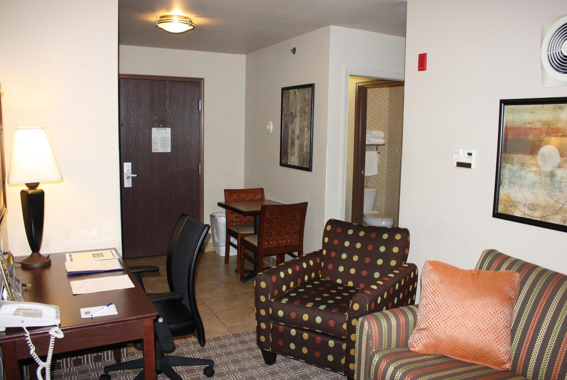 MainStay Suites St Robert - Fort Leonard Wood photo 54