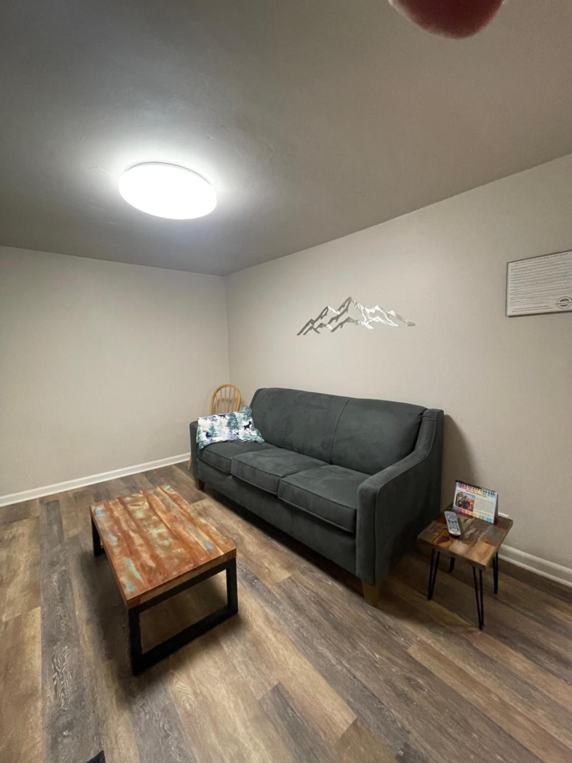 Woodland Motel photo 5