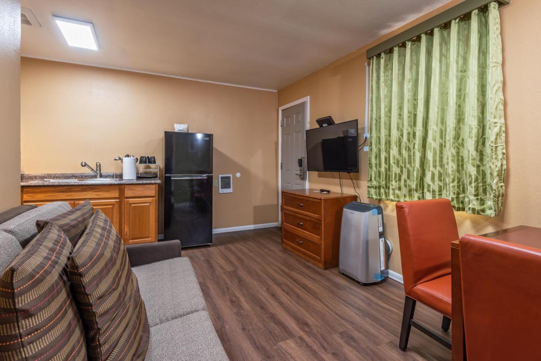 Town Motel photo 14