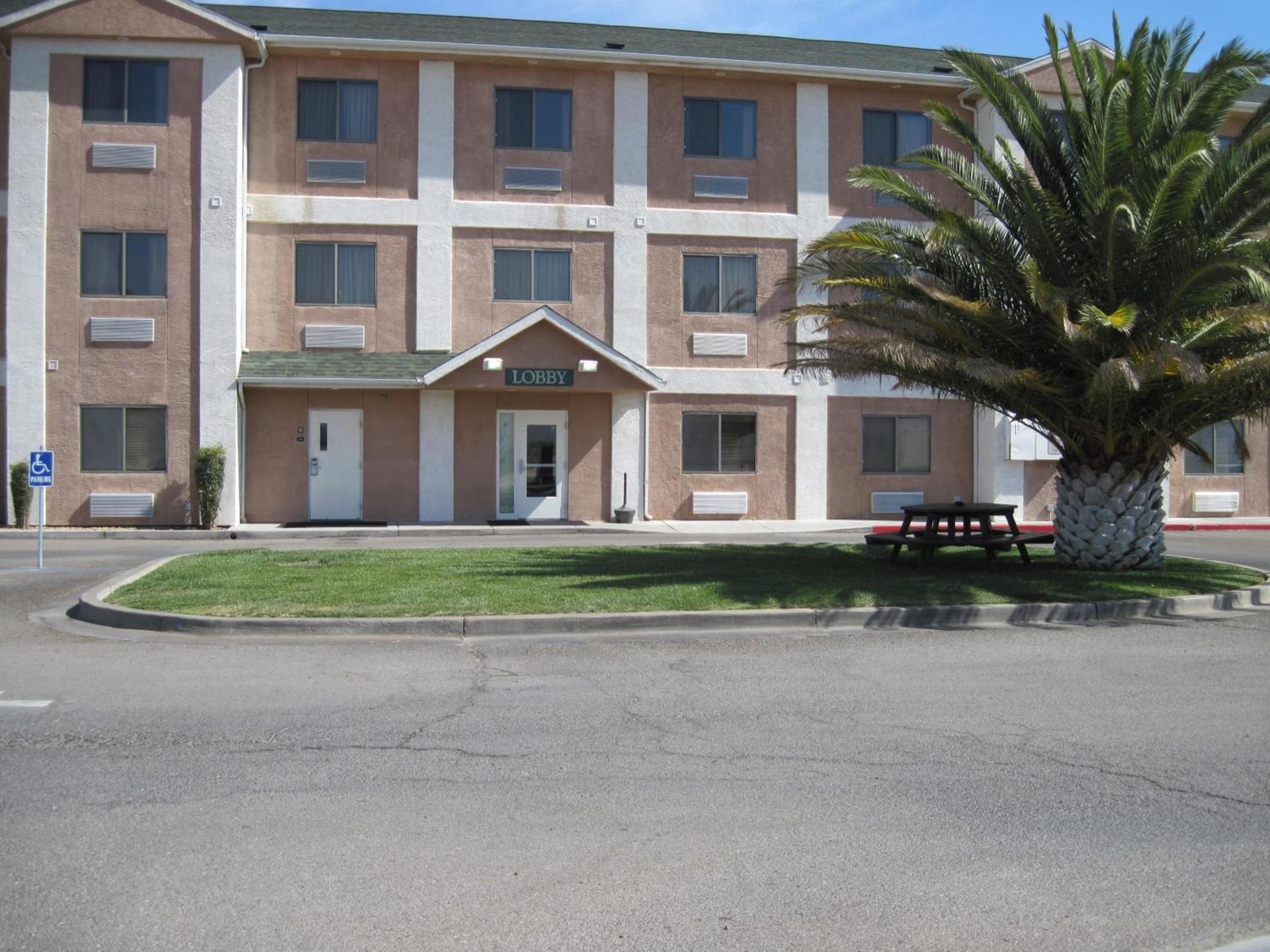 Travelodge by Wyndham Yermo photo 18