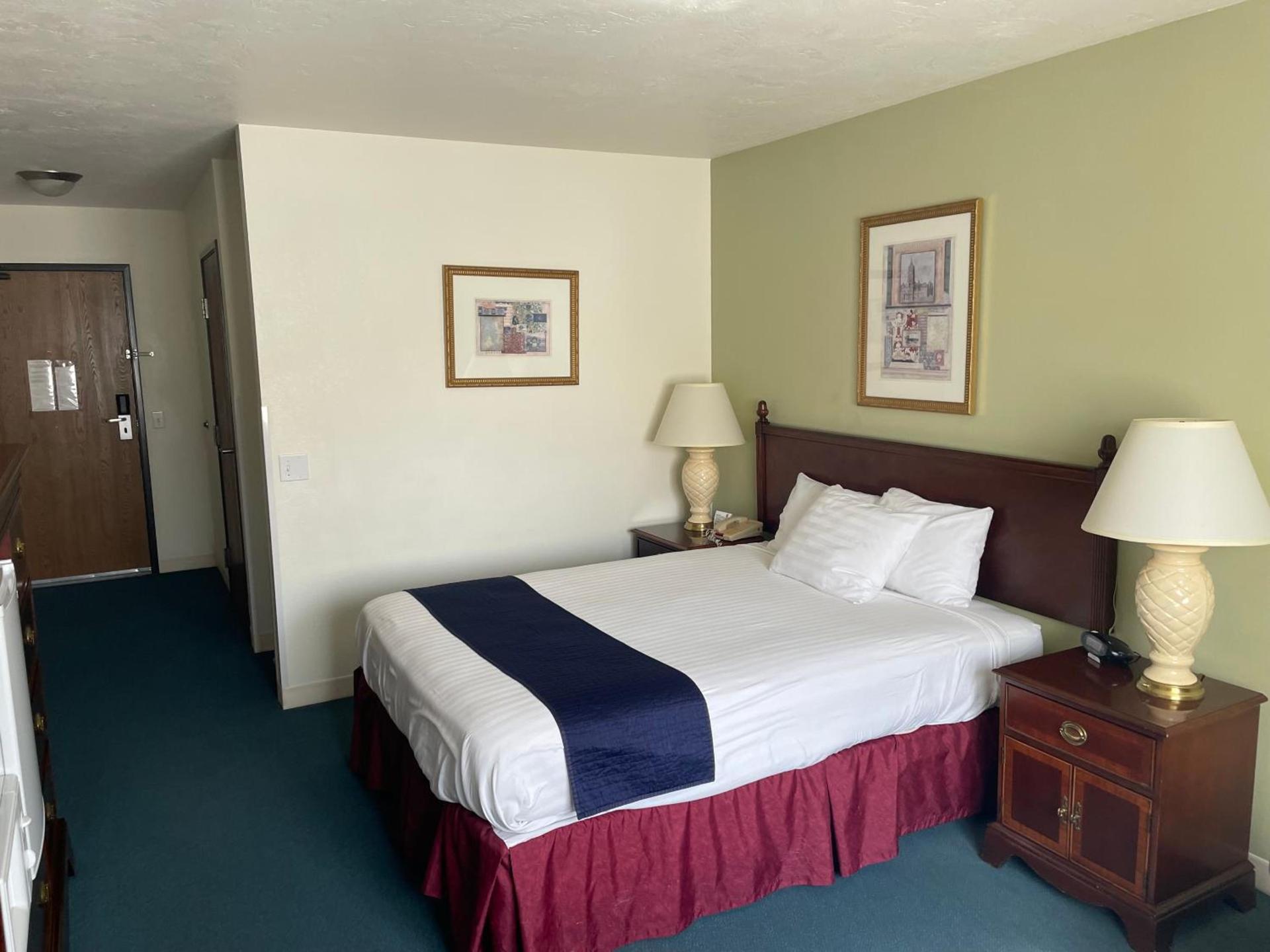 Super 8 by Wyndham Montpelier - Bear Lake photo 15