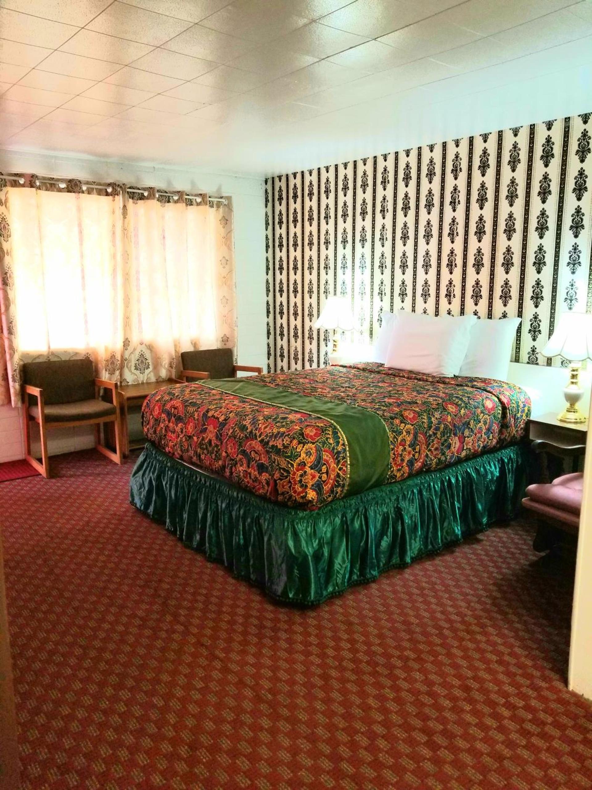 Town House Motor Inn photo 20