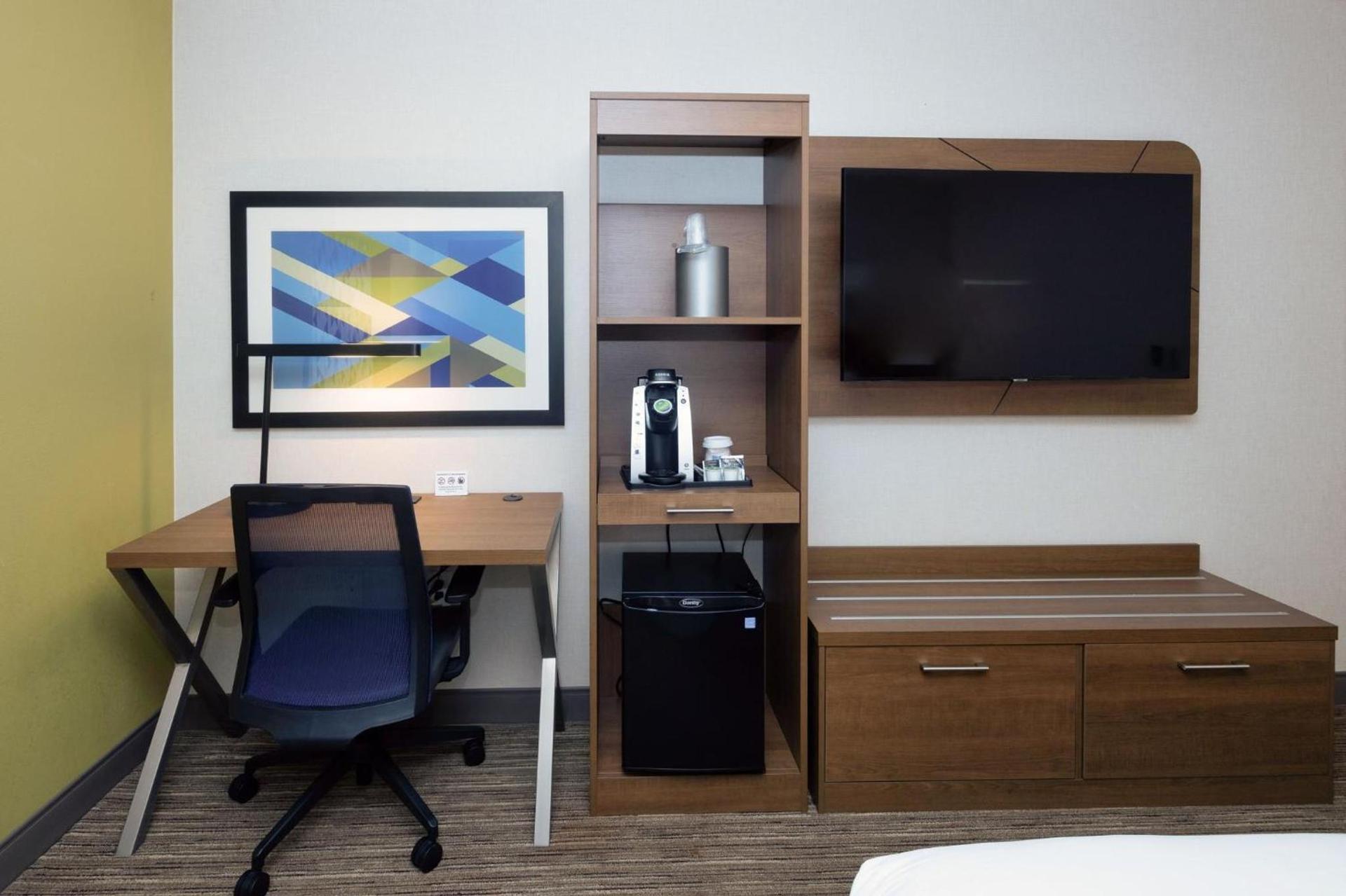 Holiday Inn Express Boston - Saugus by IHG photo 47