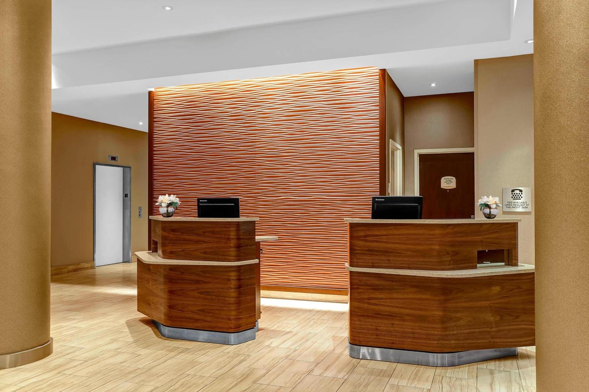 Courtyard by Marriott New York Manhattan Upper East Side photo 3