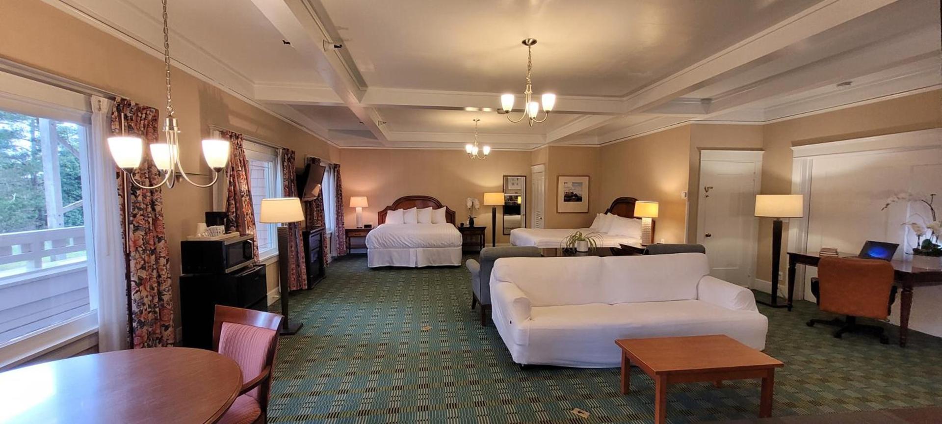 Butterfly Grove Inn photo 45