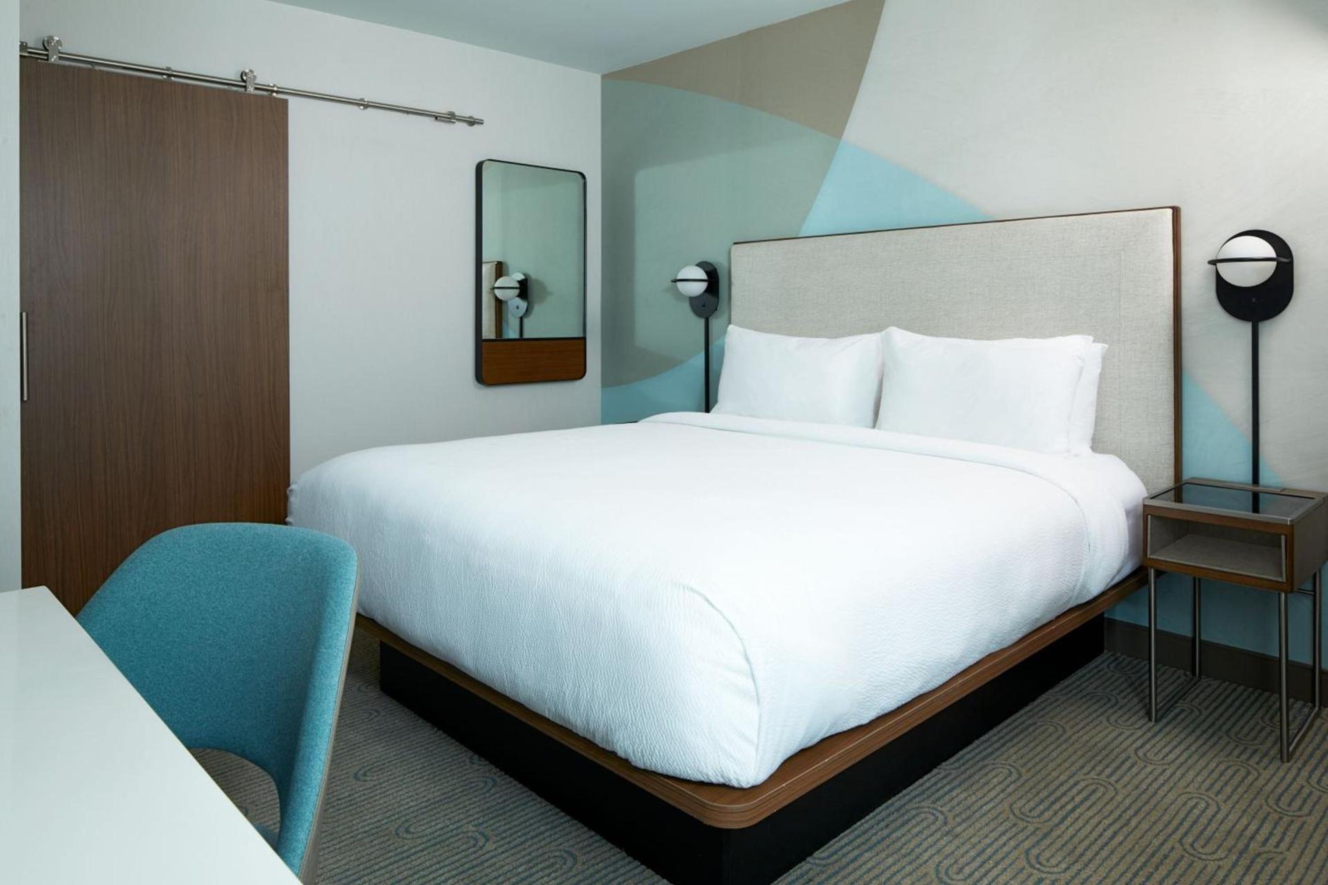 Courtyard by Marriott Santa Barbara Downtown photo 10