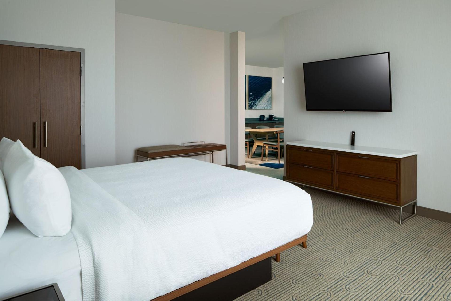 Courtyard by Marriott Santa Barbara Downtown photo 30