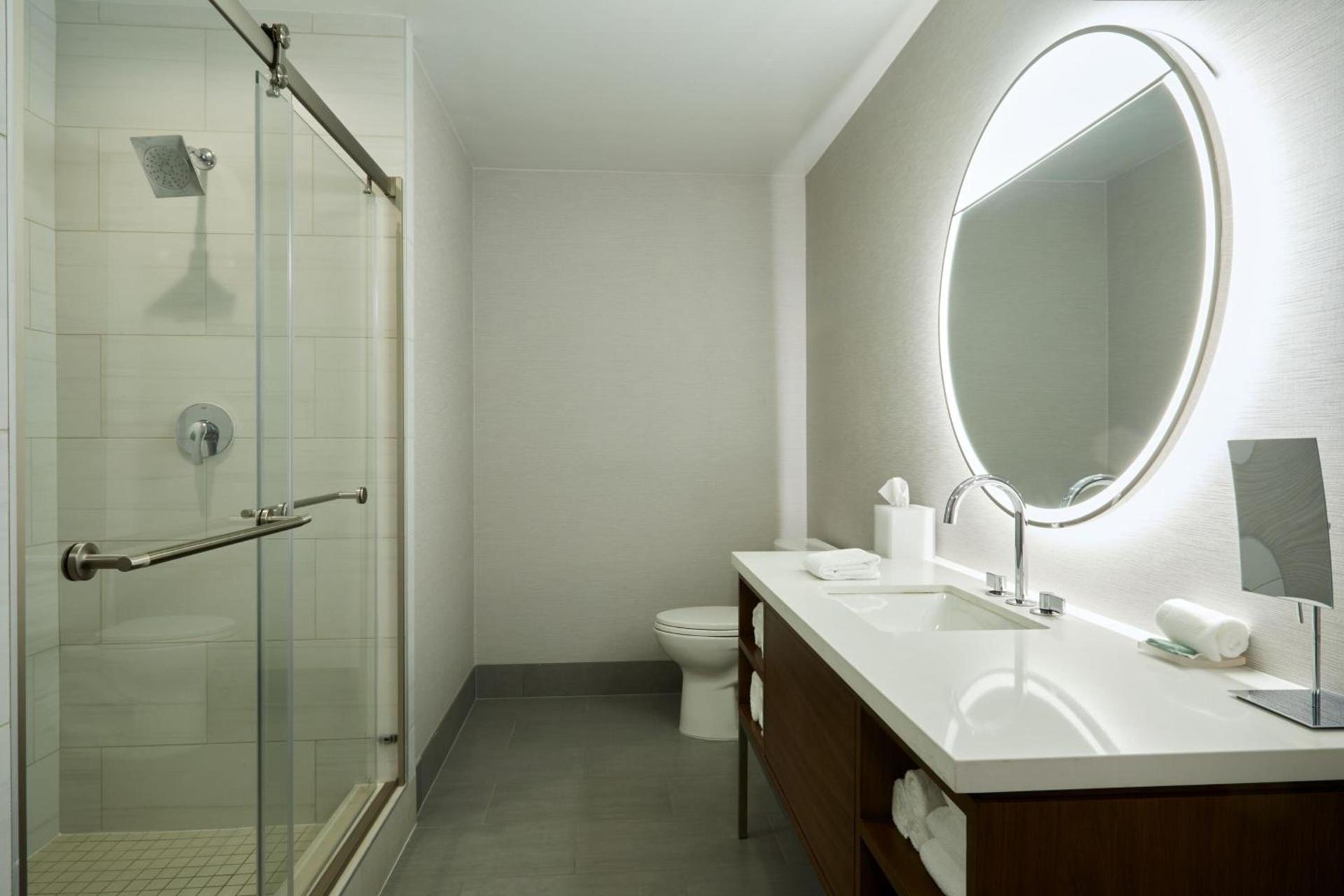 Courtyard by Marriott Santa Barbara Downtown photo 33