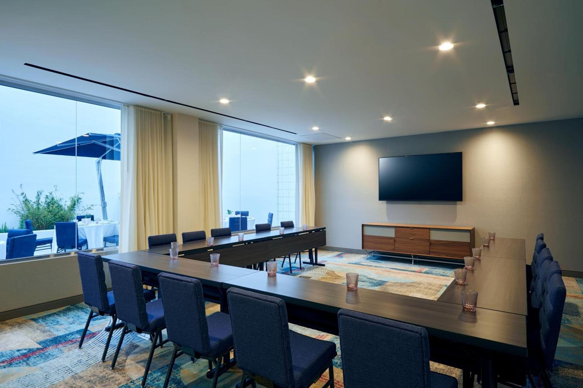 Courtyard by Marriott Santa Barbara Downtown photo 46