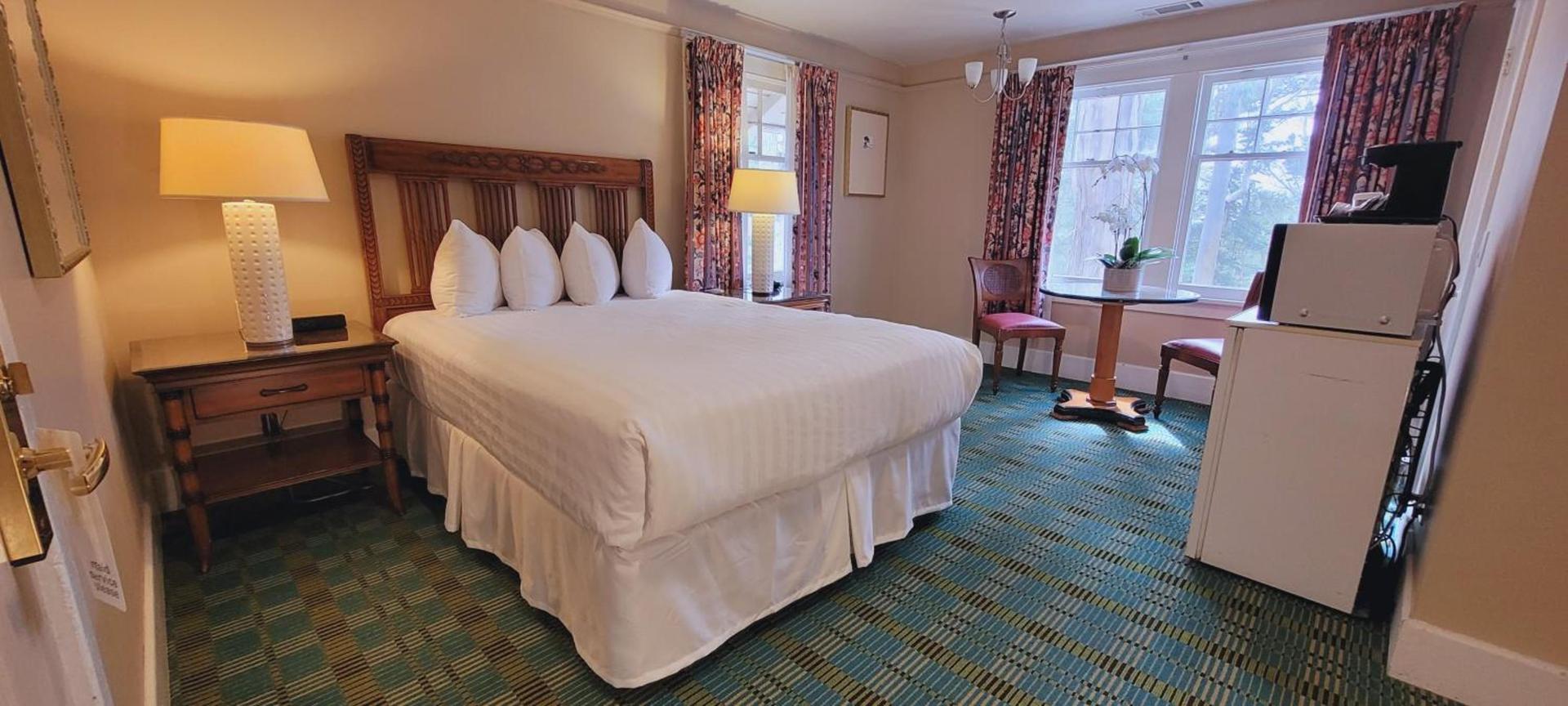 Butterfly Grove Inn photo 21