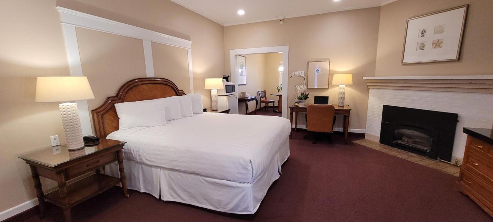 Butterfly Grove Inn photo 23