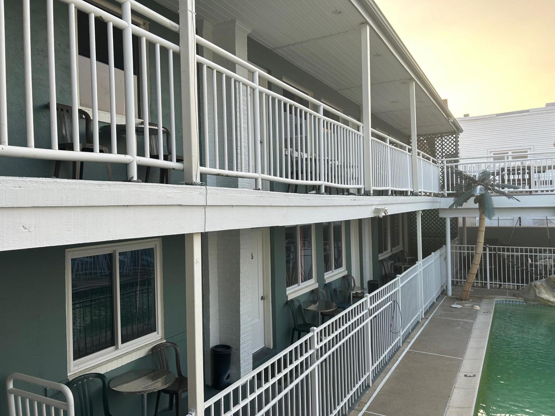 Twilight Motel photo 17